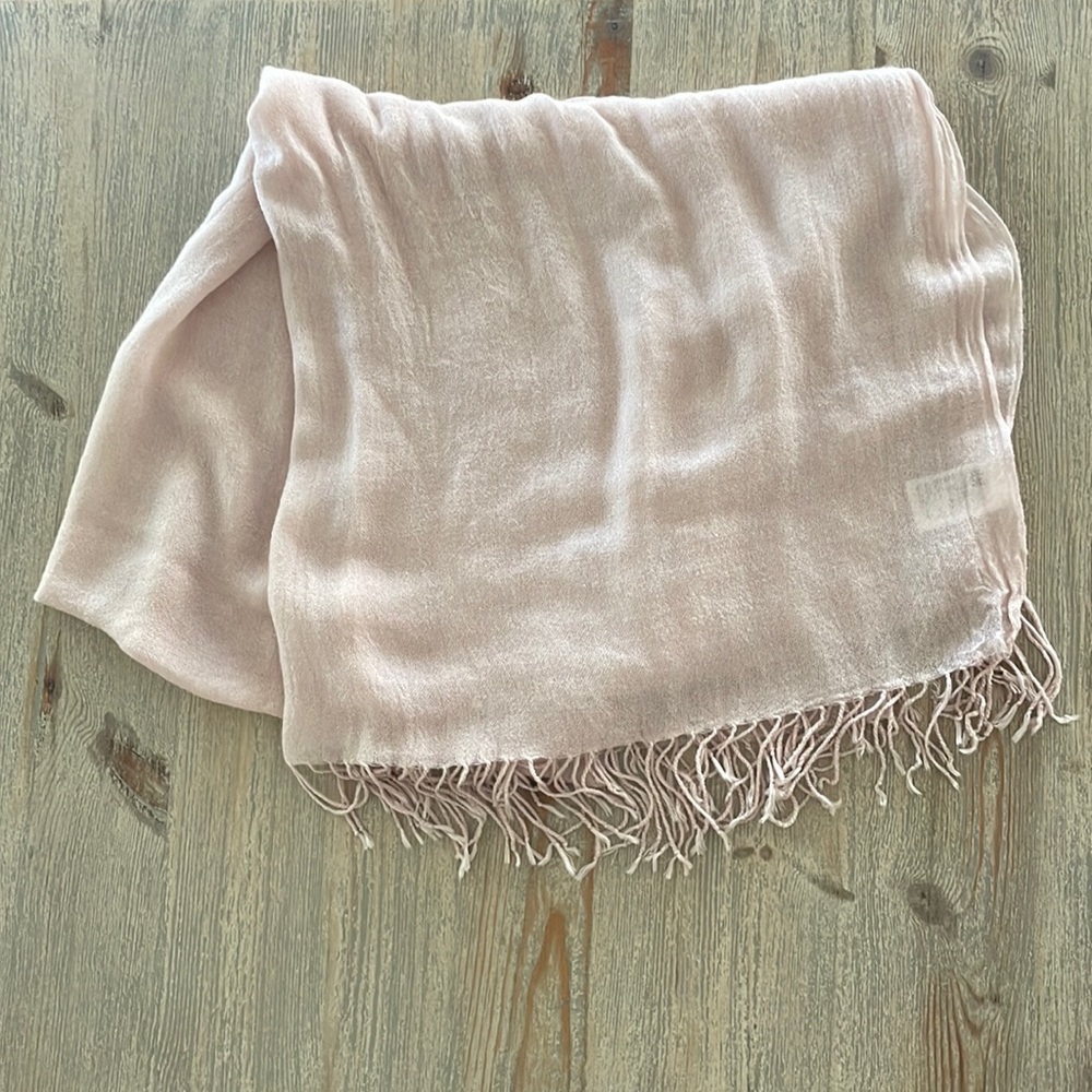 H&M light pink scarf